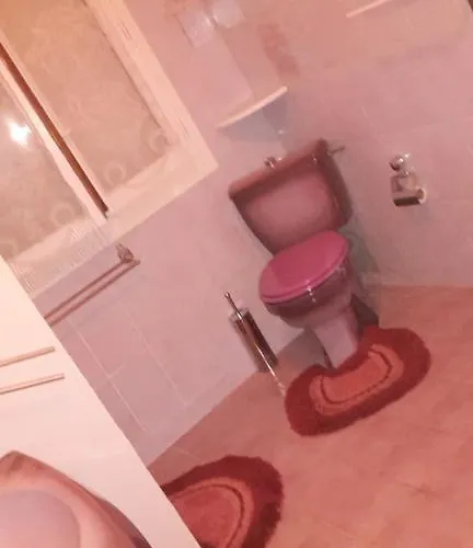 Nyaraló Bibi Villeneuve-dʼAveyron